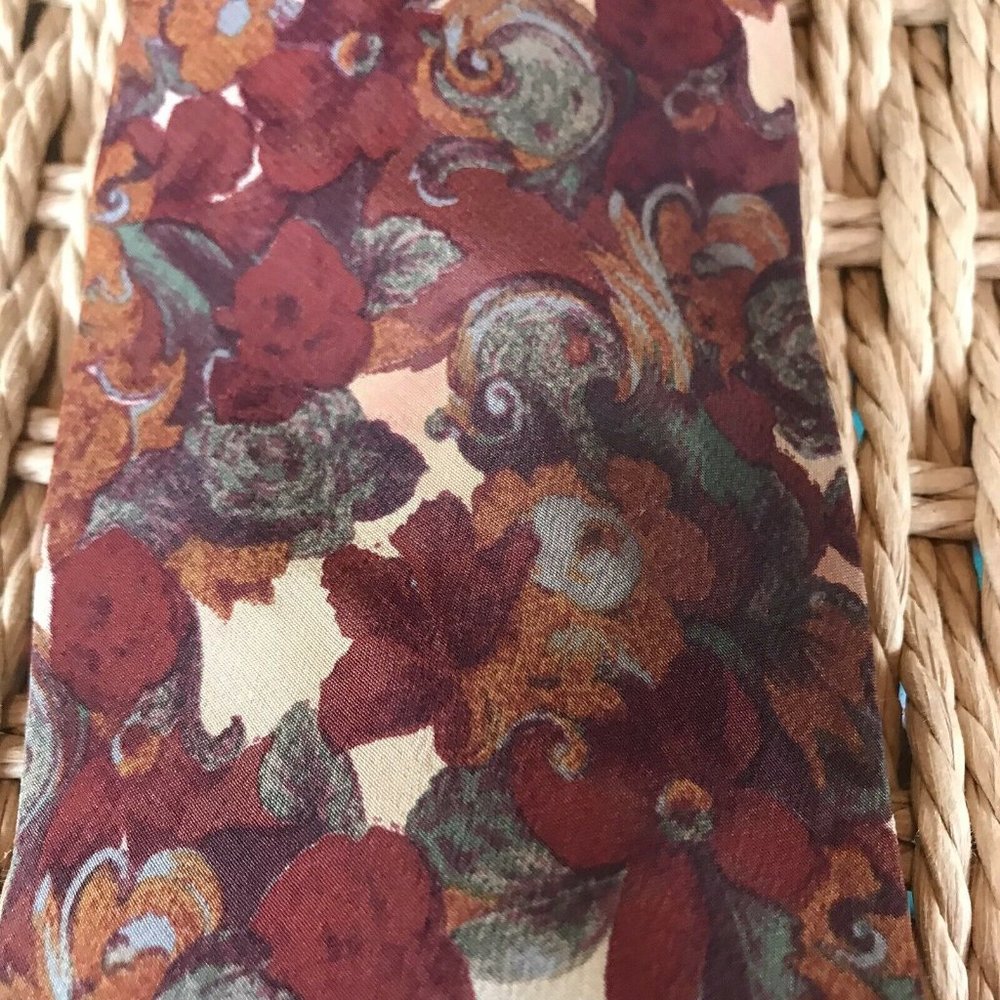 Fendi Mens Tie Italy Silk Floral Red Taupe Blue